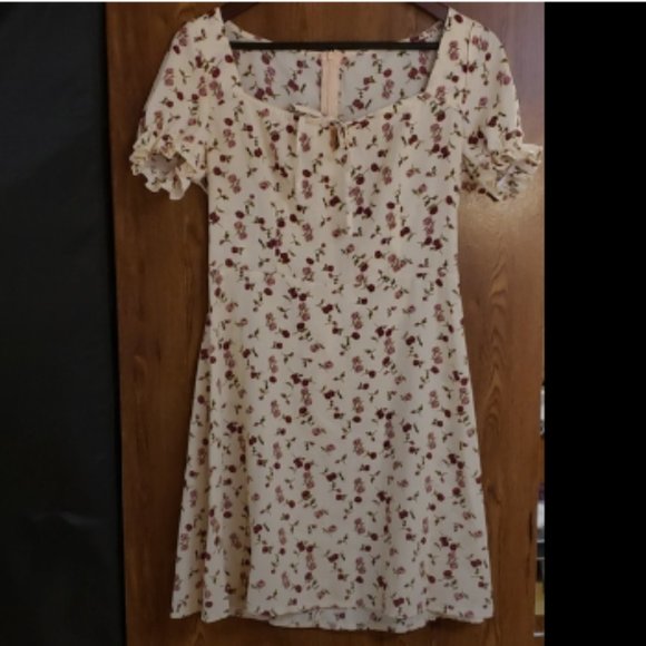 SHEIN Ditsy Rose Floral Print Ruffled Mini Dress - Picture 2 of 4